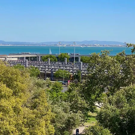 Ribeira Garden 2bdr By Lovelystay Apartmán Lisboa