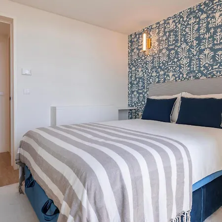 Appartamento Ribeira Garden 2bdr By Lovelystay Lisbona